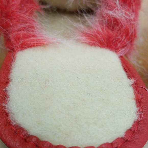 Size 9 Women’s House Slippers - Picture 3 of 8